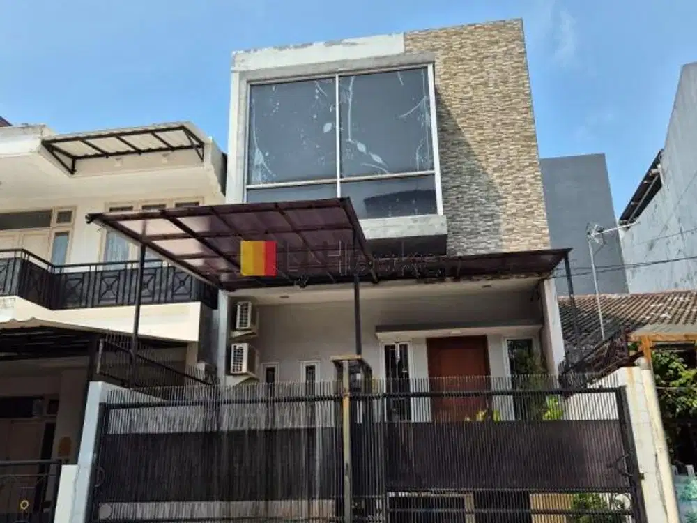 Rumah Bangunan Baru di Gading Elok Utara, kelapa Gading Luas 6x20 m2