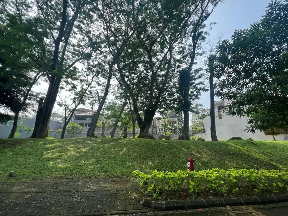 Dijual Kavling Ekslusif Strategis Depan Taman Tirta Golf Bsd City