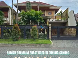 Rumah Premium pusat kota daerah Ijen Boulevard Klojen Malang