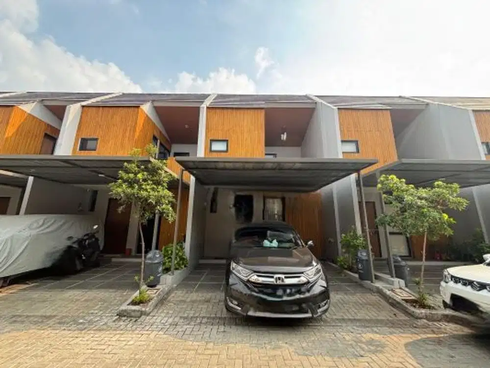 Dijual Rumah Grand Wisata 2 Lantai, Full Furnished, SHM, di Bekasi