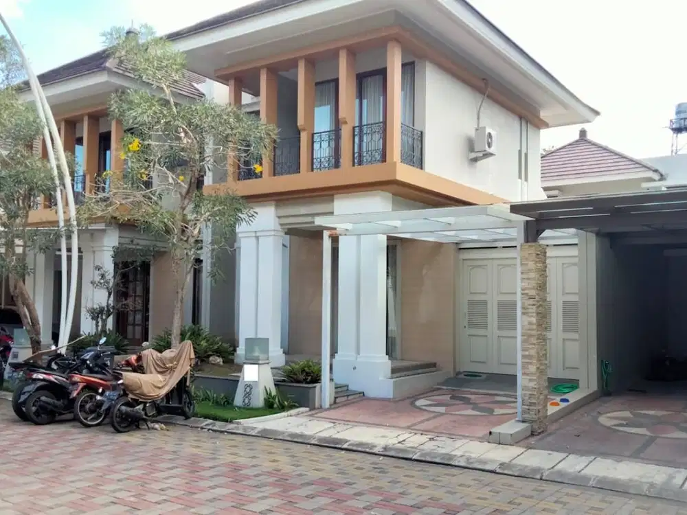 Rumah dengan kolam renang di perum Vasana Residence sleman yogyakarta