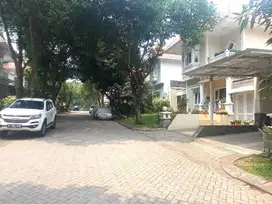Rumah Asri Dekat Sekolah dan Masjid di Kota Baru Parahyangan