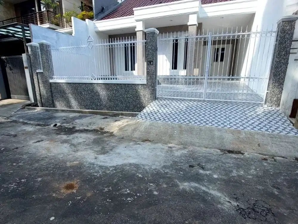 Rumah baru renovasi gres 7 kamar puncak dieng malang