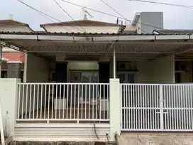 Dijual Rumah Siap Huni di Cluster Aralia  Harapan Indah, Bekasi