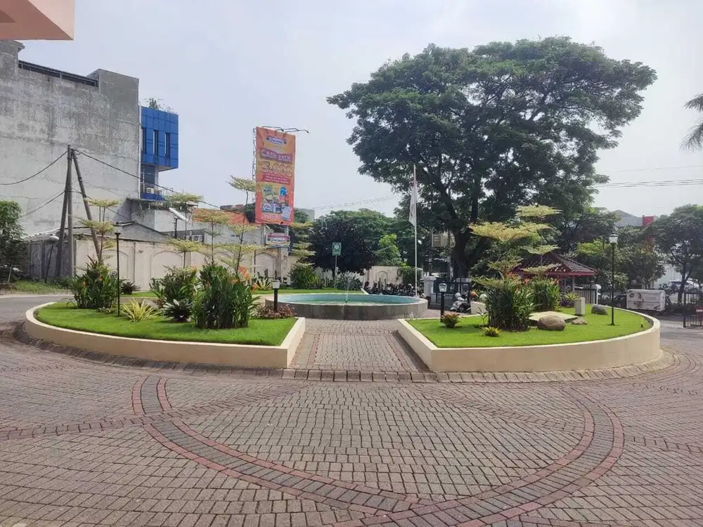 Taman Beverly Nol Raya Hr.Mohammad, Pasar Darmo Permai, BMW, Wuling