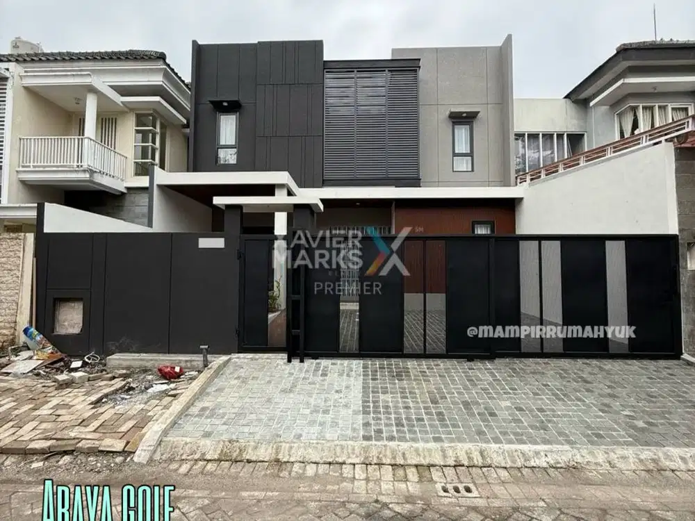 Rumah Modern with private pool di Araya Golf Malang