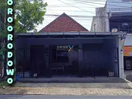 Rumah Usaha strategis di poros jalan BS Riyadi Klojen Malang