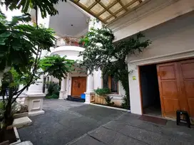 Rumah Mewah 2 lantai Posisi Hook di Sunter, Jakarta Utara.