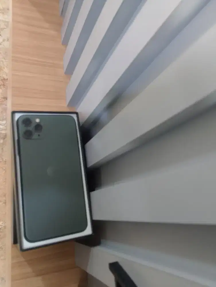Iphone 11 pro max 256gb judul ada baru