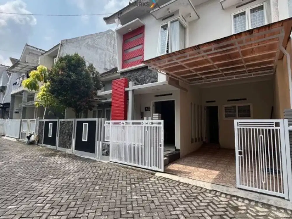 e114 Rumah Modern Minimalis Full Furnished dekat SMA St Yusuf Malang