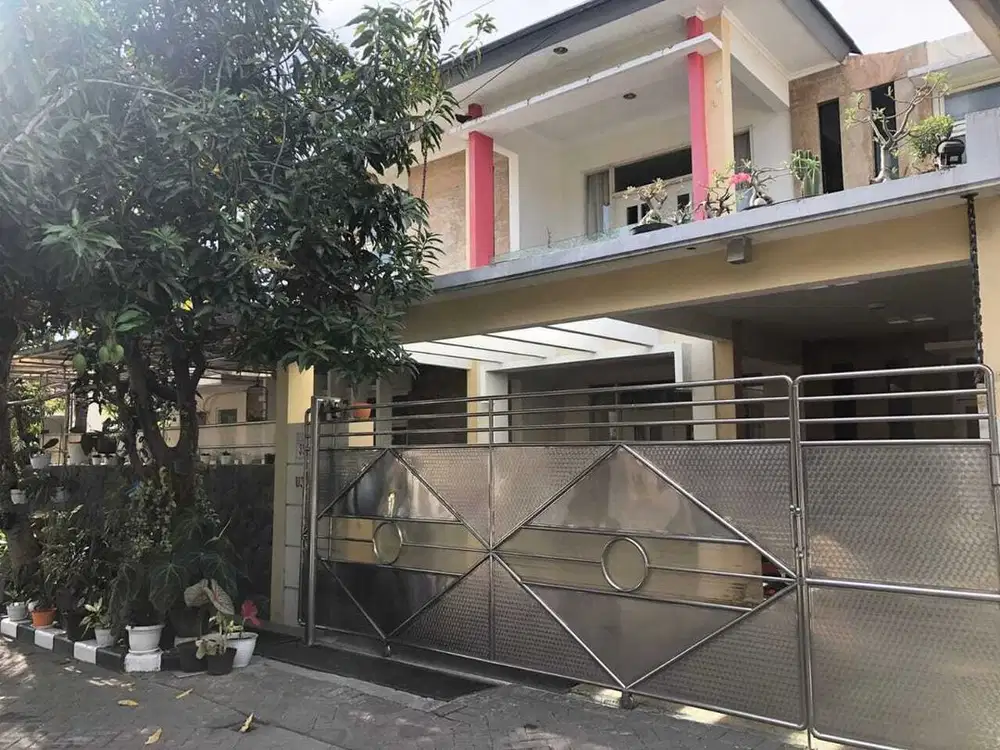 RUMAH MEWAH MURAH BABATAN PRATAMA MINIMALIS MODERN