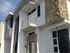 Dijual Rumah Daerah Ikan-Ikan Dekat Suhat dan A Yani Malang
