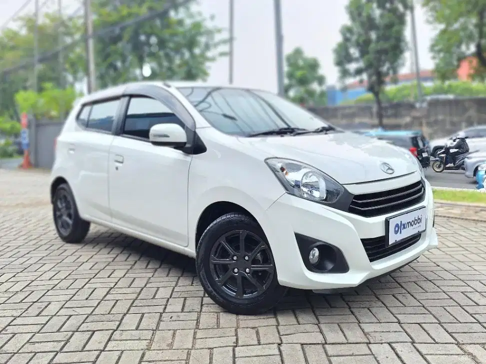 DP MURAH Daihatsu Ayla 1.0 X Bensin-MT 2022 Putih CFAWF