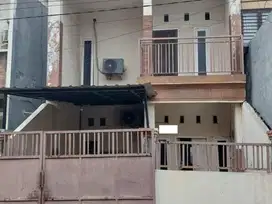 Rumah Daerah Karang Empat Surabaya
