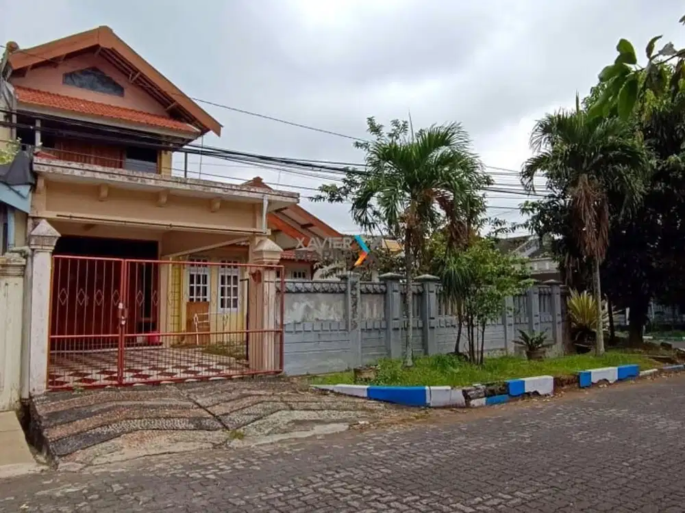 Dijual Rumah Strategis Posisi Hook di Blok Depan PBI Araya, Malang