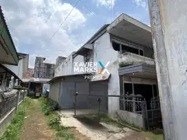 Dijual Rumah Bangunan Klasik Hanya Hitung Tanah di Kepanjen, Malang