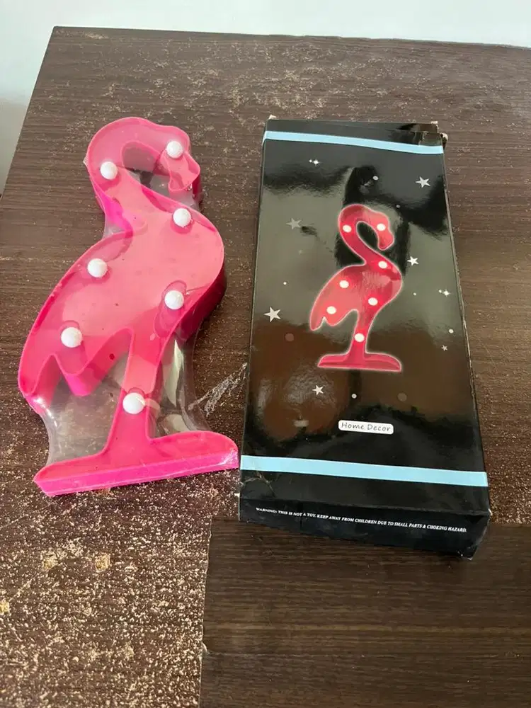 Lampu hias flamingo