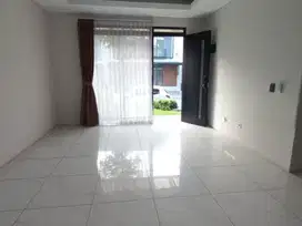 Disewakan Rumah di Kota baru Parahyangan, Kawasan Tatar Tarubhawana