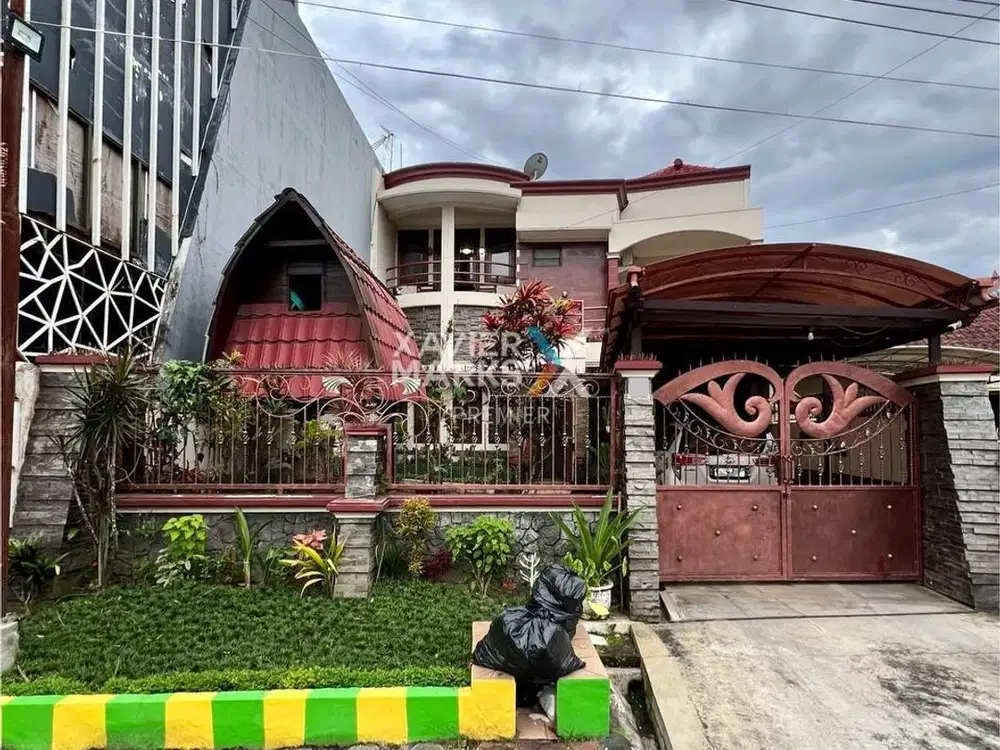 Dijual Rumah Klasik di Jalan Simpang Ijen, Klojen Kota Malang