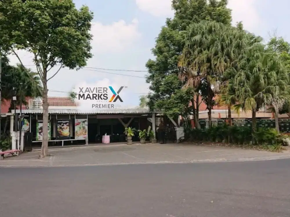 Disewakan Rumah Usaha Ex. Resto di Ijen, Malang