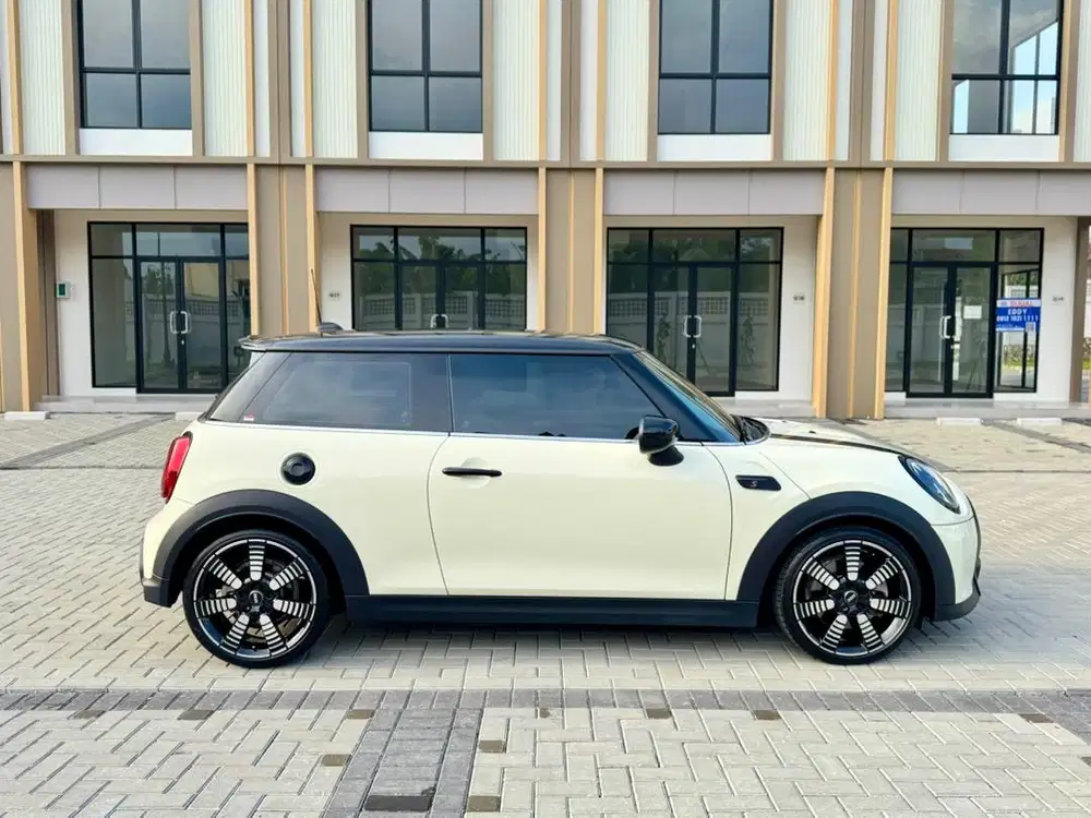 (KM 500 Perak) Mini Cooper 2.0 S 3 Doors New Profile LCI Putih 2022