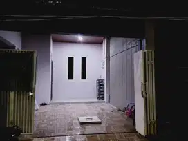 Rumah 2,5 Lantai Daerah Jalan Semampir Tengah Surabaya