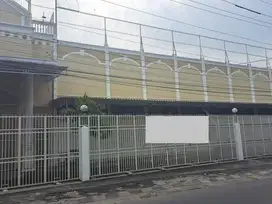 Ruang Usaha & Rumah 2 Lantai Lokasi Strategis di Jalan Sultan Agung