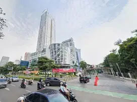 Sewa Apartemen FX Residence SCBD – 3+1BR Furnished, View GBK, Furnish