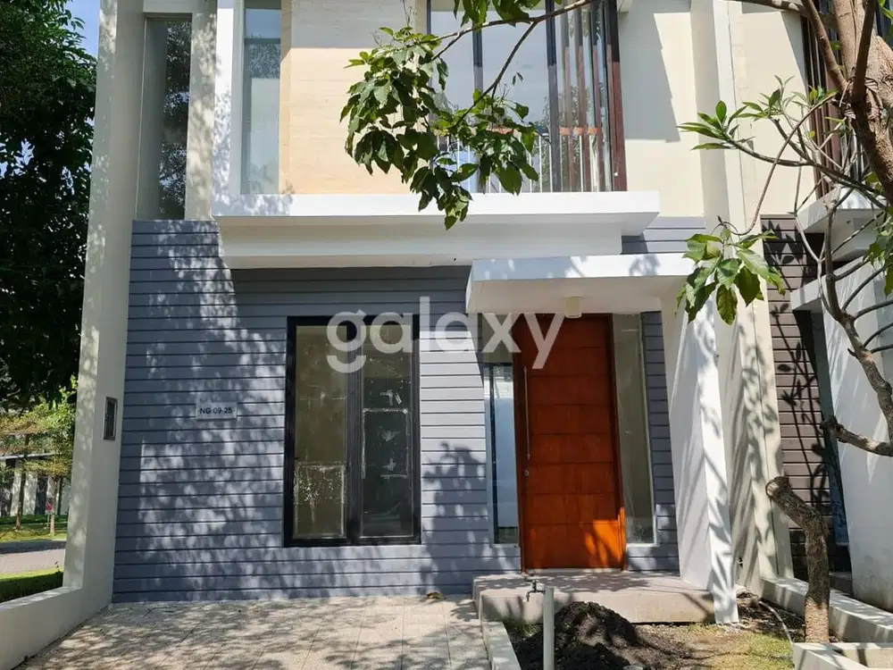 RUMAH 2 LANTAI SIAP HUNI NORTHWEST LAKE CITRALAND SURABAYA BARAT