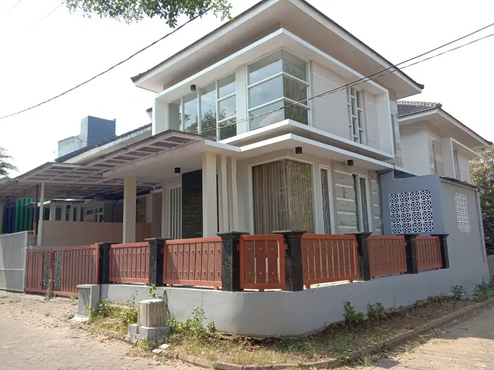 Rumah hook terawat perumahan elit