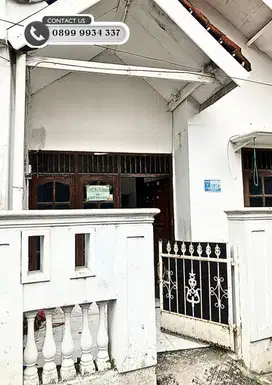 DIKONTRAKKAN Rumah 1 lantai, luas 55 m², 1 ruang tamu, 3 kamar tidur