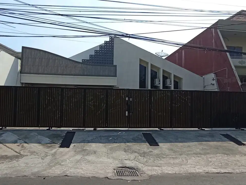 Disewakan Rumah Usaha Raya Satelit Indah