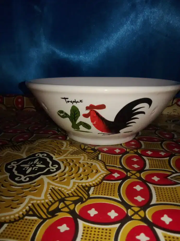 Mangkok keramik ayam