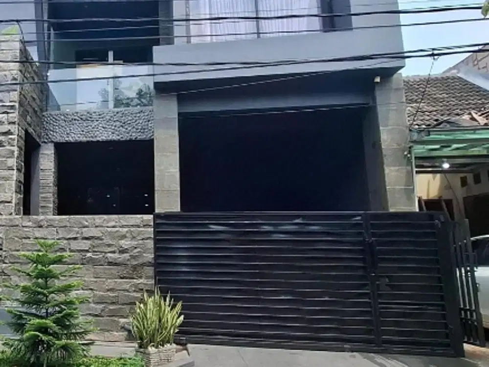 Rumah Cantik 2 Lantai Bebas Banjir Bisa KPR Gria Jakarta Pamulang