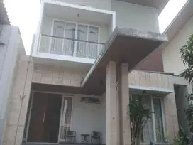 Dijual Rumah Modern Di Ijen Nirwana Klojen Malang