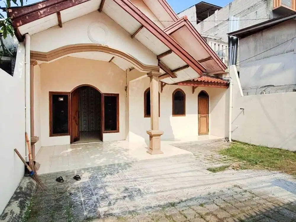 Jual atau Sewa, Rumah Duri Kosambi – Cengkareng, Jakarta Barat, 340 m²