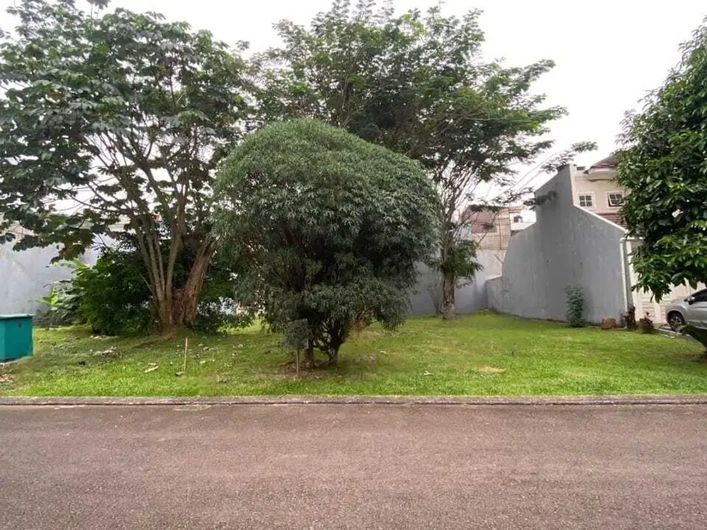 Kavling hoek badan strategis lebar 17 meter hadap Utara The Green BSD