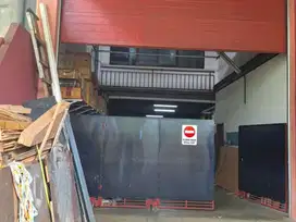 Gudang di taman tekno BSD city, siap pakai luas 608 m2