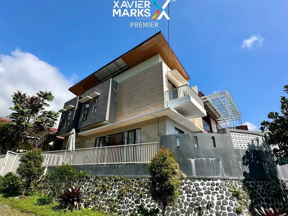 Dijual Villa Modern Fully Furnished dengan Pool di Panderman Hill Batu