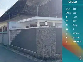 Dijual Rumah Villa Luas Dekat Alun Alun di Sumberejo Kota Batu