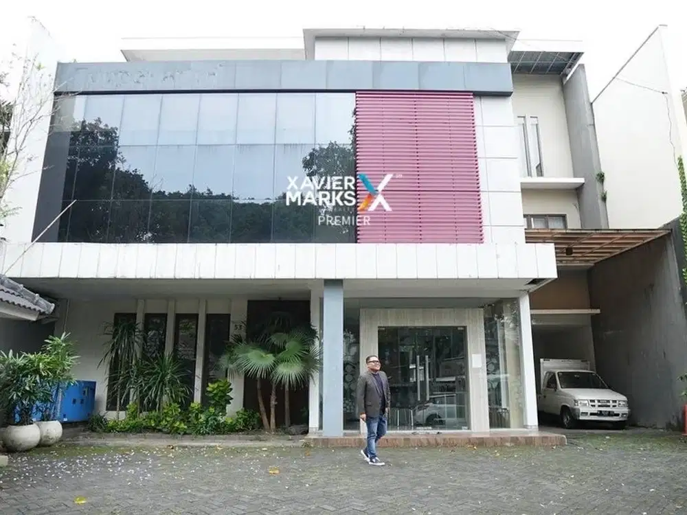 Tempat usaha kantor full furnis poros jalan raya langsep klojen malang