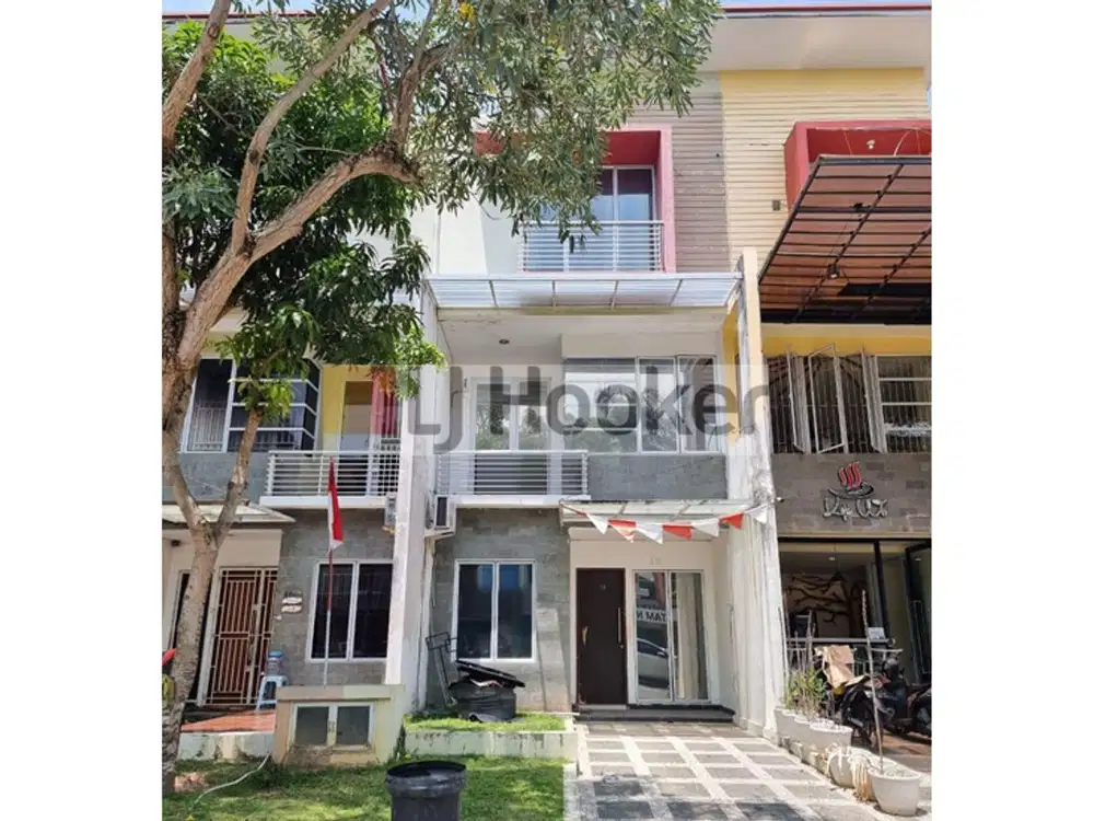 Townhouse Siap Pakai Di Komplek Townhouse Central Sukajadi