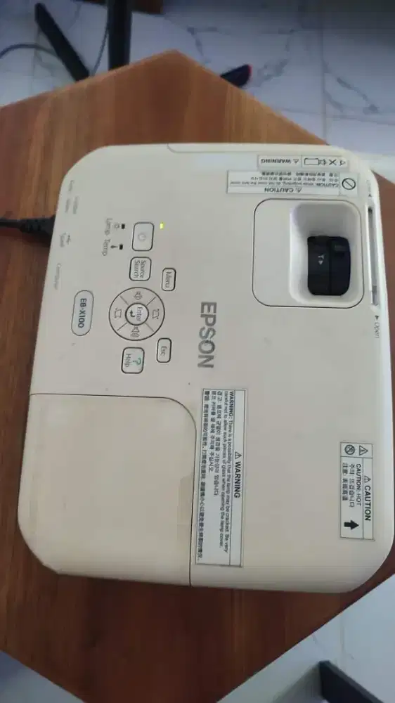 Proyektor EPSON EBX100