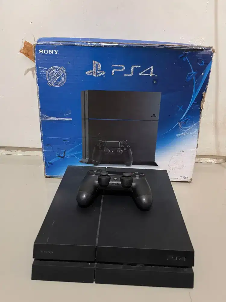 Di jual PS4 slim Sony 1TB