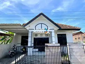 Rumah Hook Luas Siap Huni di Sawojajar