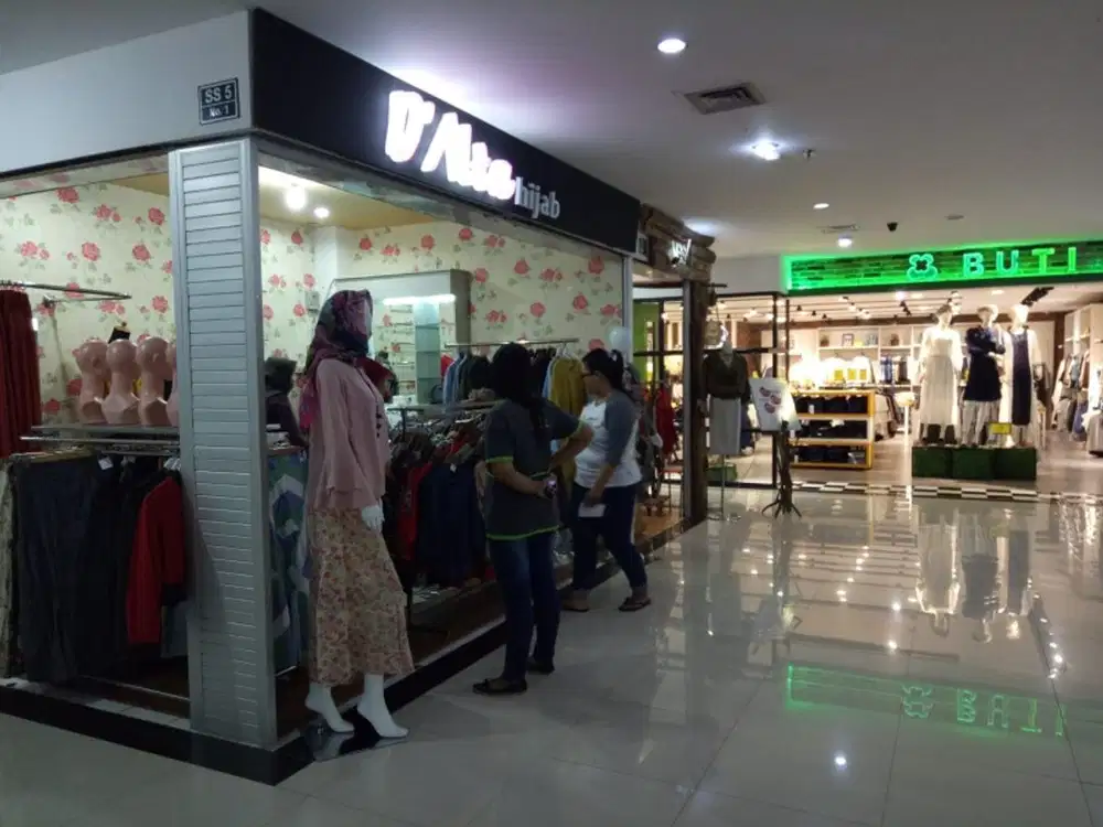 Dijual Cepat 2 Stan Strategis di Dinoyo Mall Malang