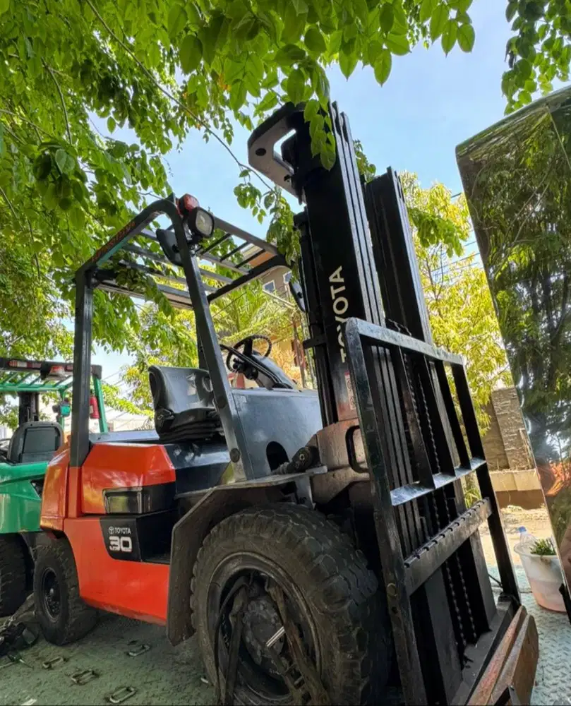JUAL BELI FORKLIFT BEKAS TOYOTA 3 TON LANGSUNG PEMILIK BERGARANSI