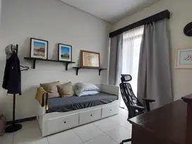 Disewa Rumah Mewah dengan Taman di Kamandaka Kota Baru Parahyangan