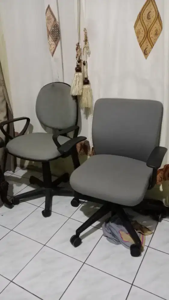 Jual bangku kantor masih bagus