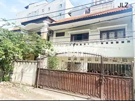 RUMAH DI JUAL COCOK UNTUK USAHA / KOS2 DI SIWALANAN